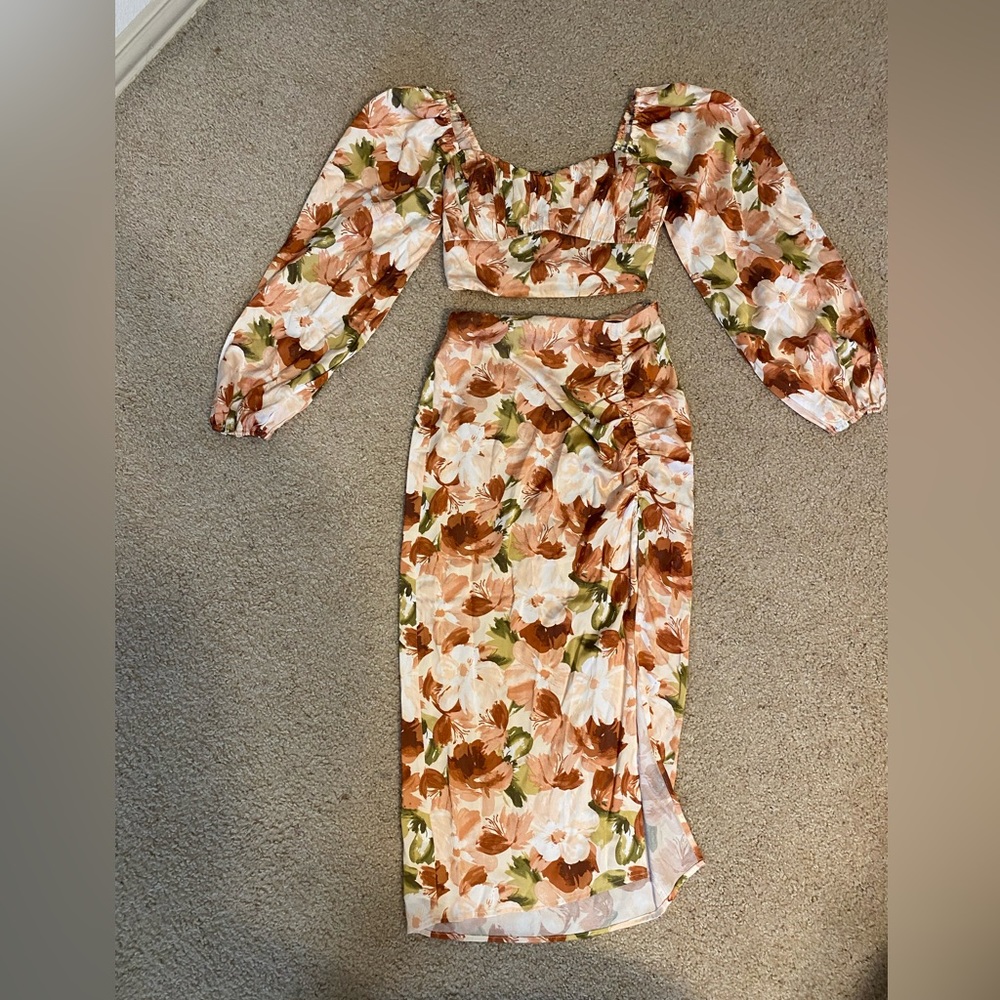 Abercrombie & Fitch Floral Satin Midi and Crop Top Set Size XS - Picture 1 of 10